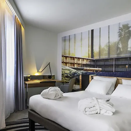 Novotel Saint-etienne Centre Gare Chateaucreux 4* 圣艾蒂安